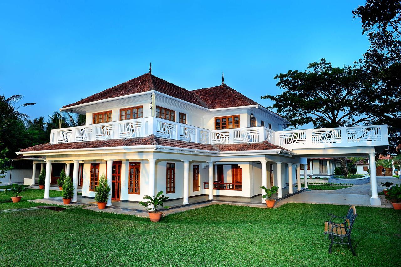 Triveny River Palace Hotel Alappuzha Bagian luar foto