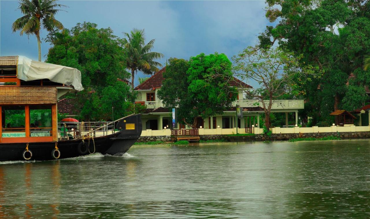 Triveny River Palace Hotel Alappuzha Bagian luar foto